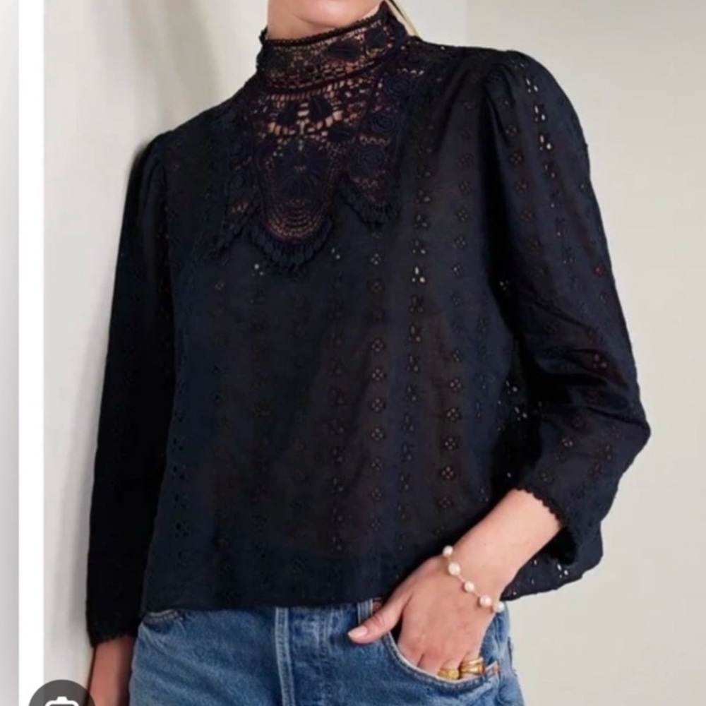 Doen Essie Lace Blouse in Deep Navy - Picture 2 of 10